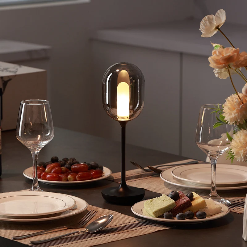 Moderne Tischlampe für stilvolle Wohnkultur