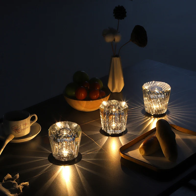 Elegante Tischlampe für gemütliche Innenbeleuchtung
