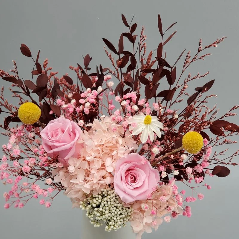 Premium getrocktes Blumenstrauß Arrangement