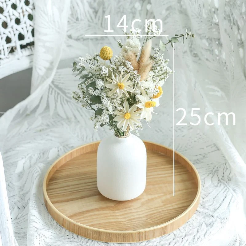 Natürlich getrocknetes Blumenstrauß Arrangement
