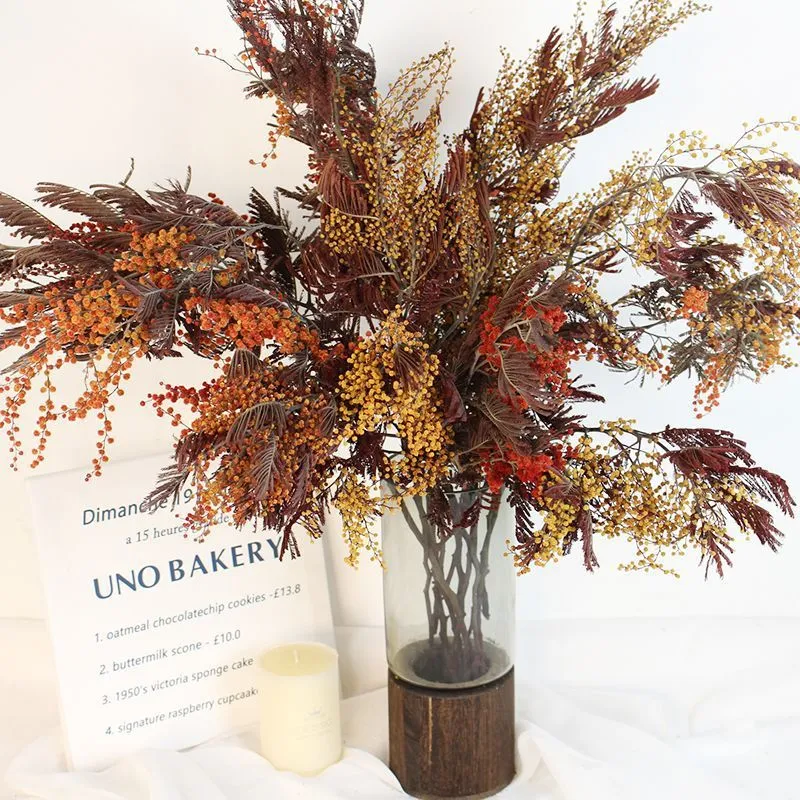 Natürliche Trockenblumenarrangement