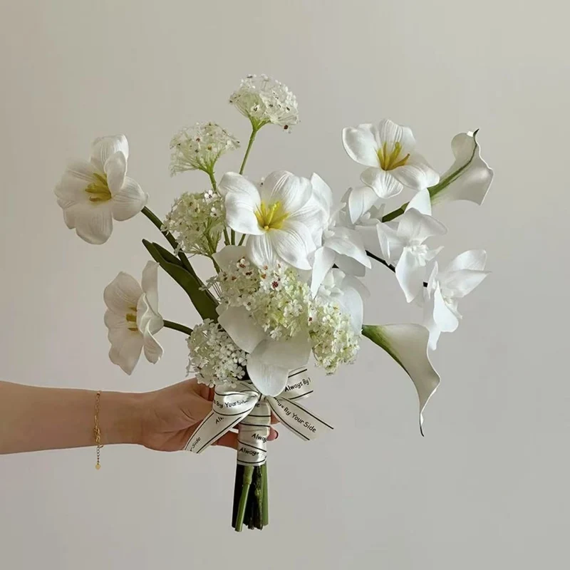 Schöner floraler Hochzeitsstrauß für besondere Feierlichkeiten
