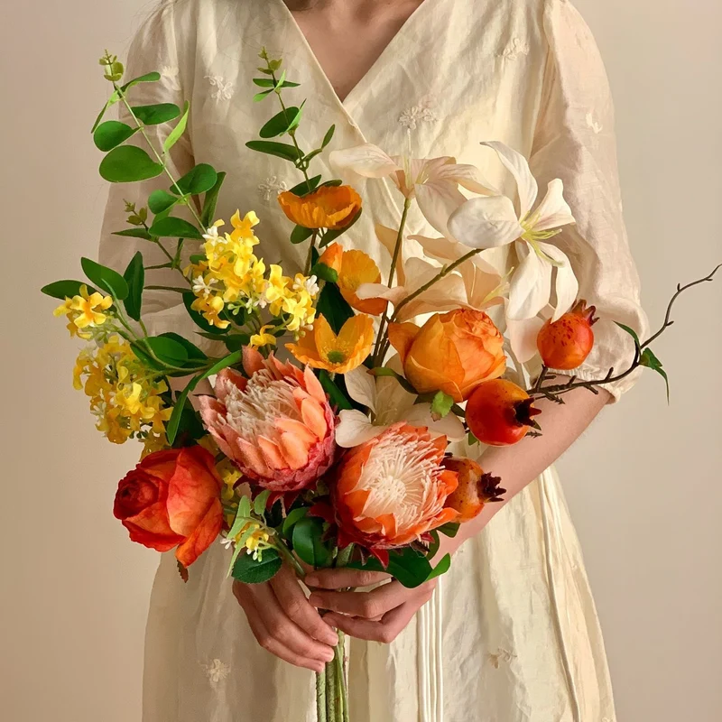 Lebensechte Blumenarrangement für moderne Wohnkultur