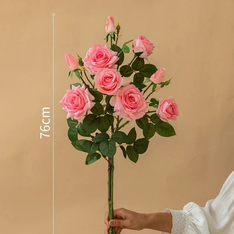 Elegante synthetische Rosenbouquet