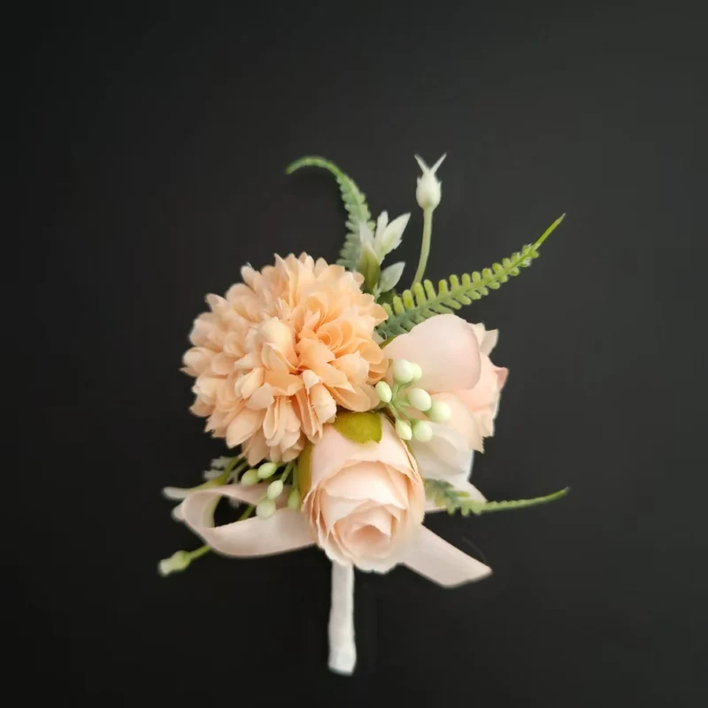 Klassische Blumen Corsage