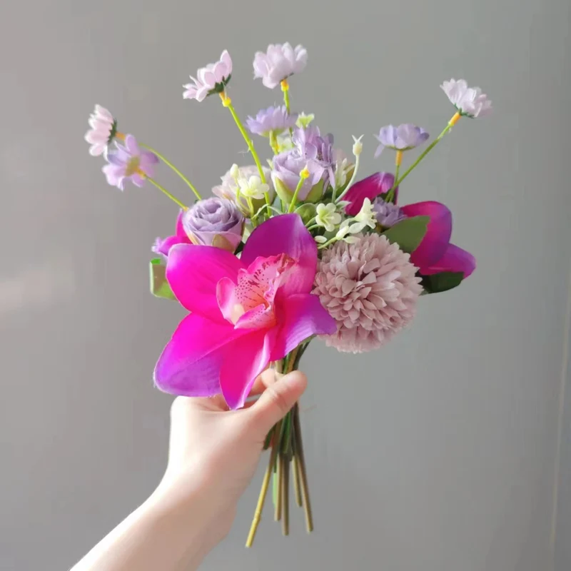 Elegante Blumenbrautstrauß