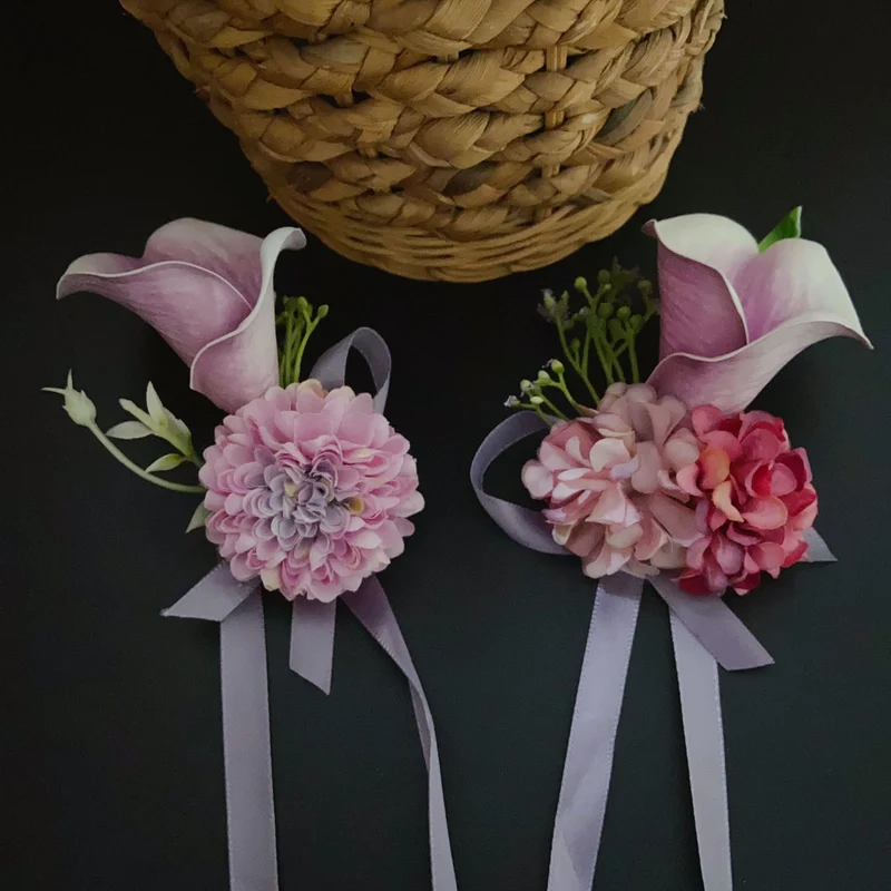 Elegante florale Ansteckblume