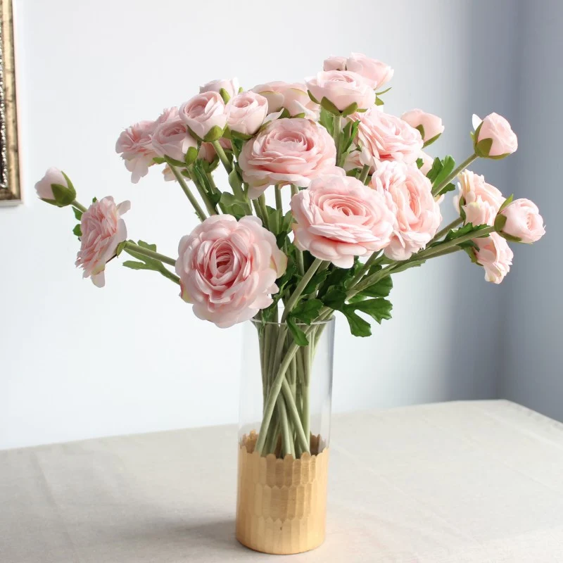 Realistische Florale Ranunkelstab