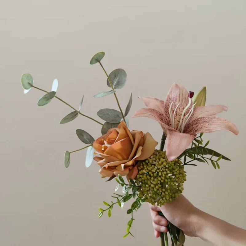 Realistischer Blumenstrauß