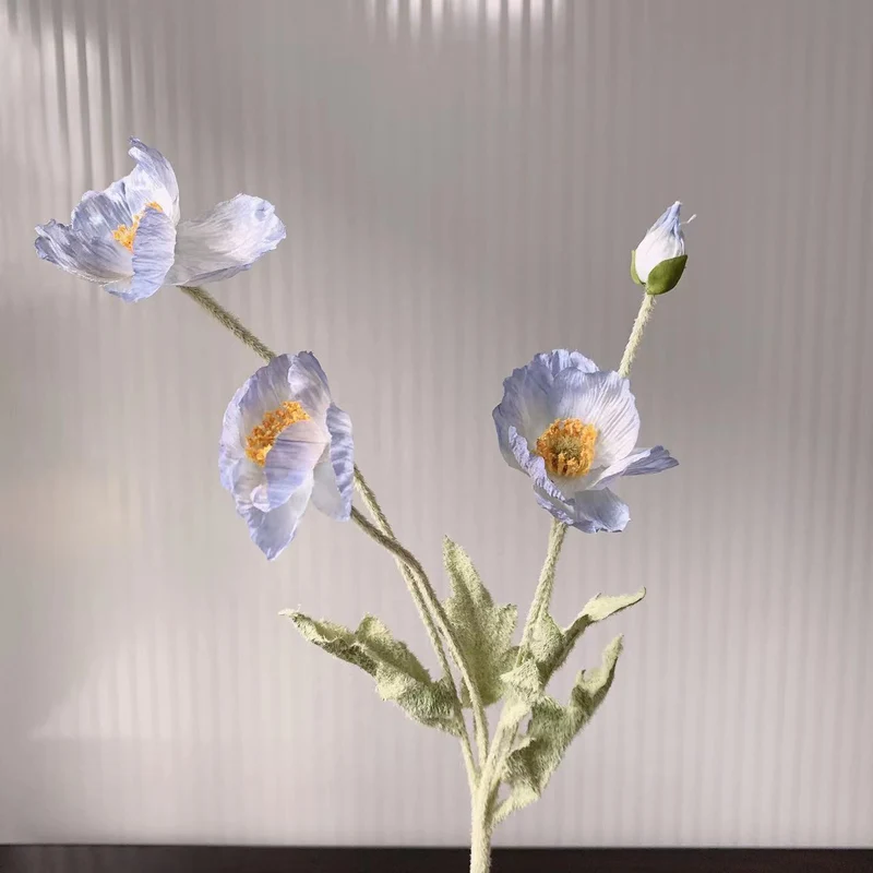 Lebensechte Mohnblumenstiel