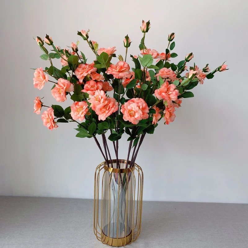 Lebensechter Floralrosenstamm