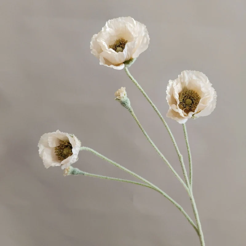 Elegante Seidenblumenanordnung
