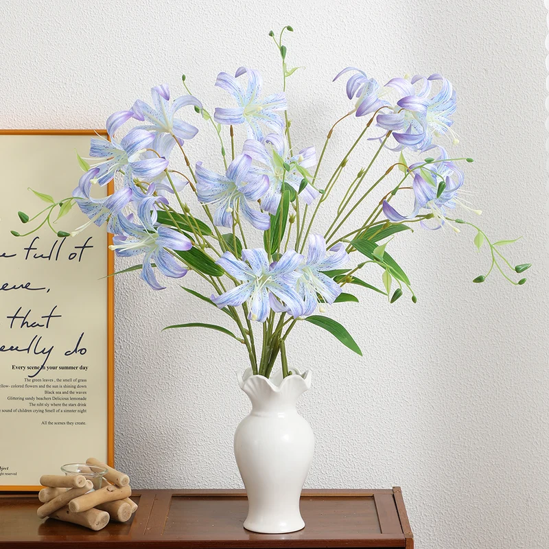 Künstlicher Lilienstrauß mit detailverliebten Blüten Karnz