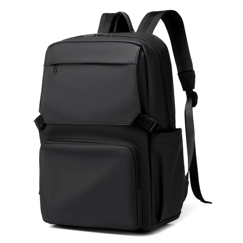 Schlanker minimalistischer multifunktionaler Rucksack Karnz