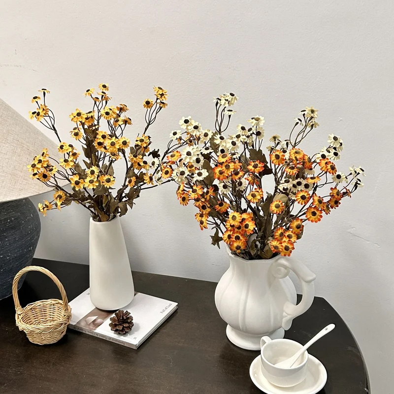 Dekorative Trockenblumen Karnz