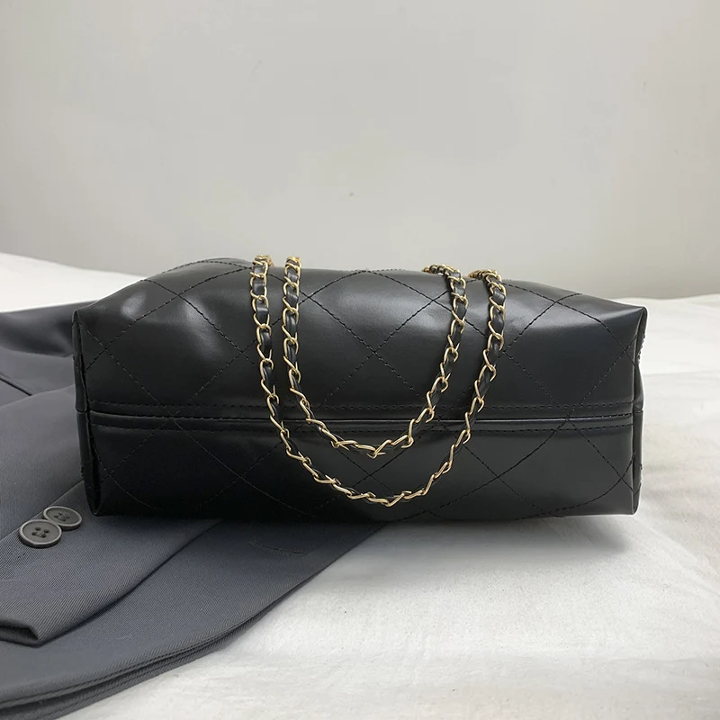 Gepolsterte Wildleder-Shopper-Tasche