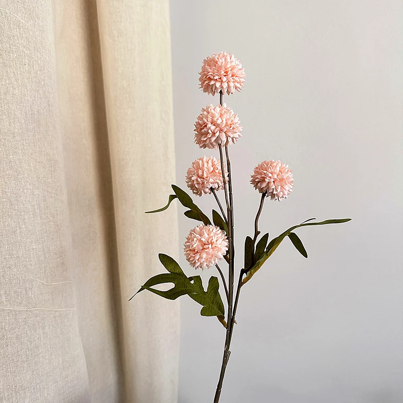 Dekorativer Künstlicher Blumenstrauß mit Detailreichem Designs Karnz