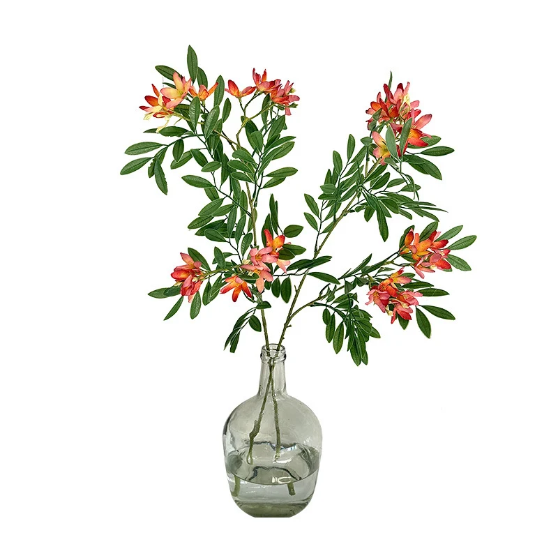 Dekorativer Kunstblütenzweig mit zarten Blüten Karnz