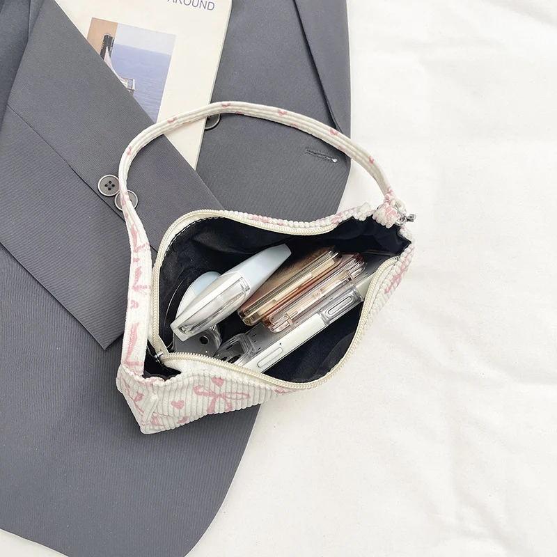 Süße bogenmusterte Mikro-Crossbody-Tasche