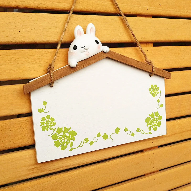Lustiges hängendes Dekoschild mit Hasen- und Vogelmotiv