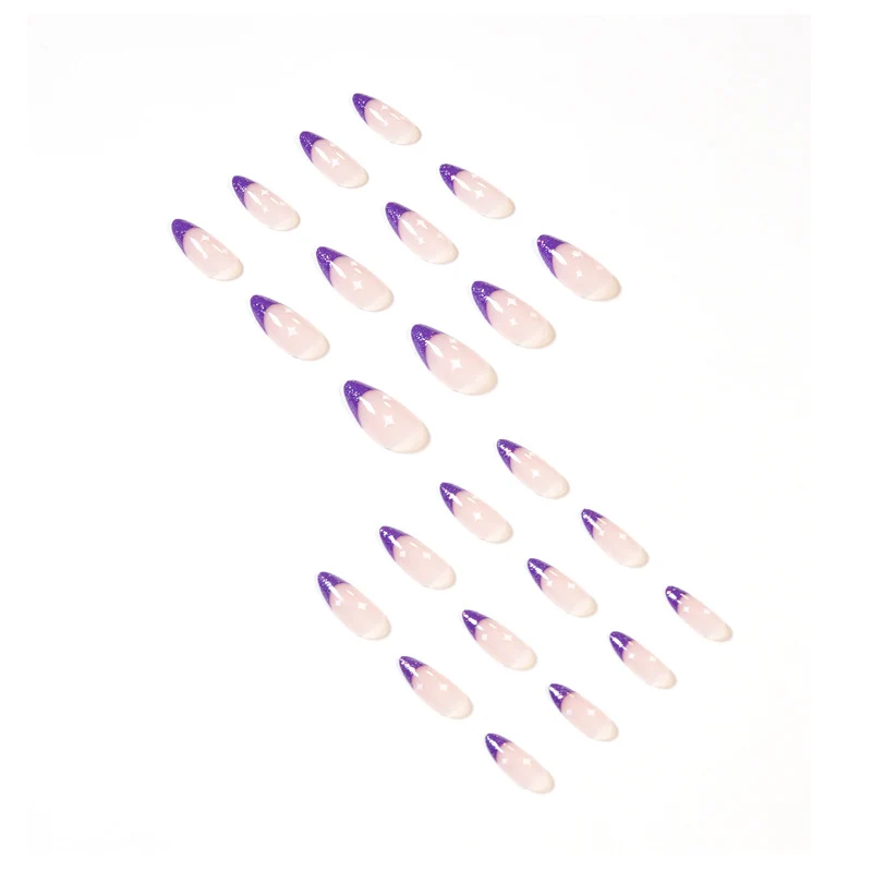 Kunstvolle Stiletto-Nägel mit Glitzer-Design Karnz