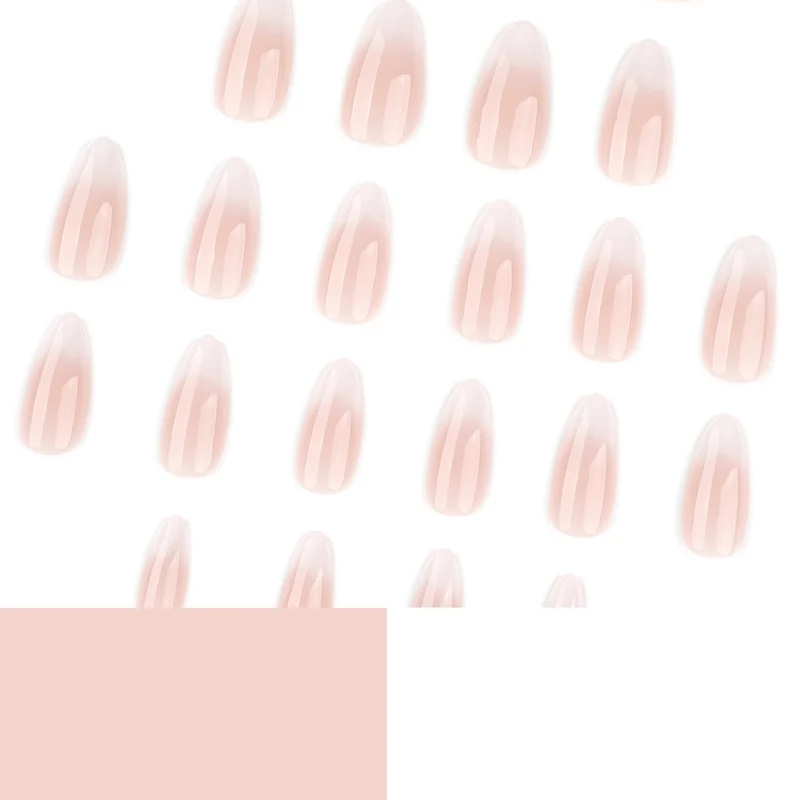Kunstvolle Stiletto-Nägel mit elegantem Farbverlauf und Hochglanz Karnz