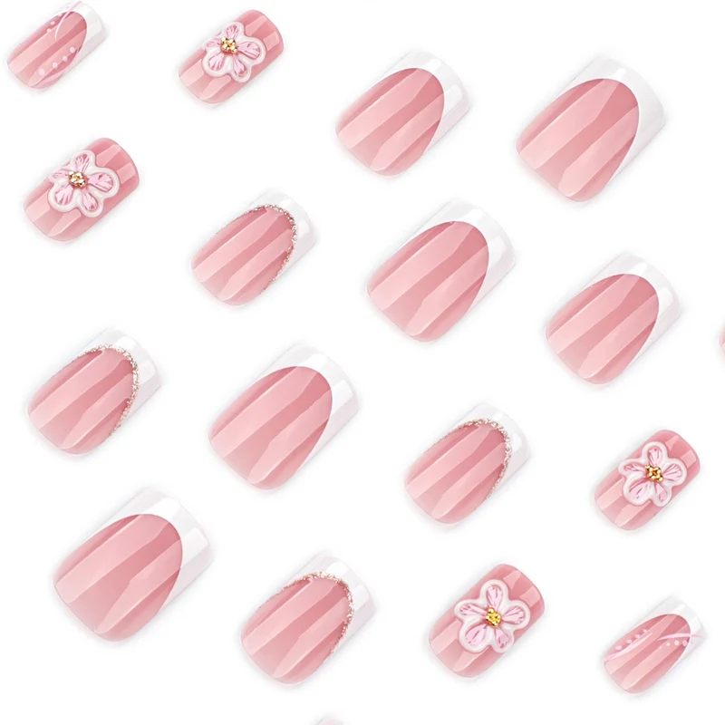 Kunstvolle Nagelverlängerungen mit Blumen-Design Karnz