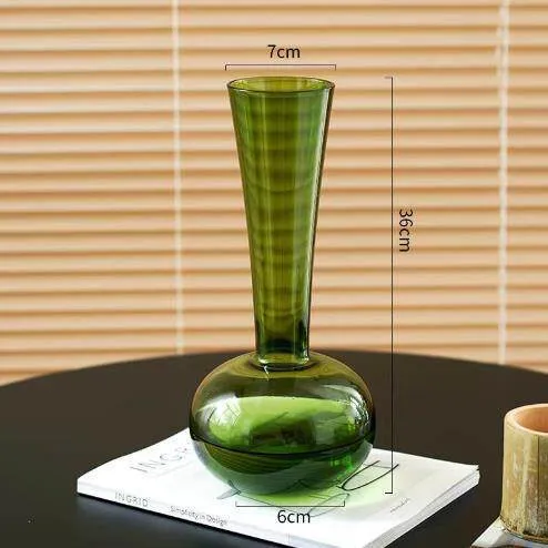 Stilvolle Glasvase mit elegantem Design Karnz