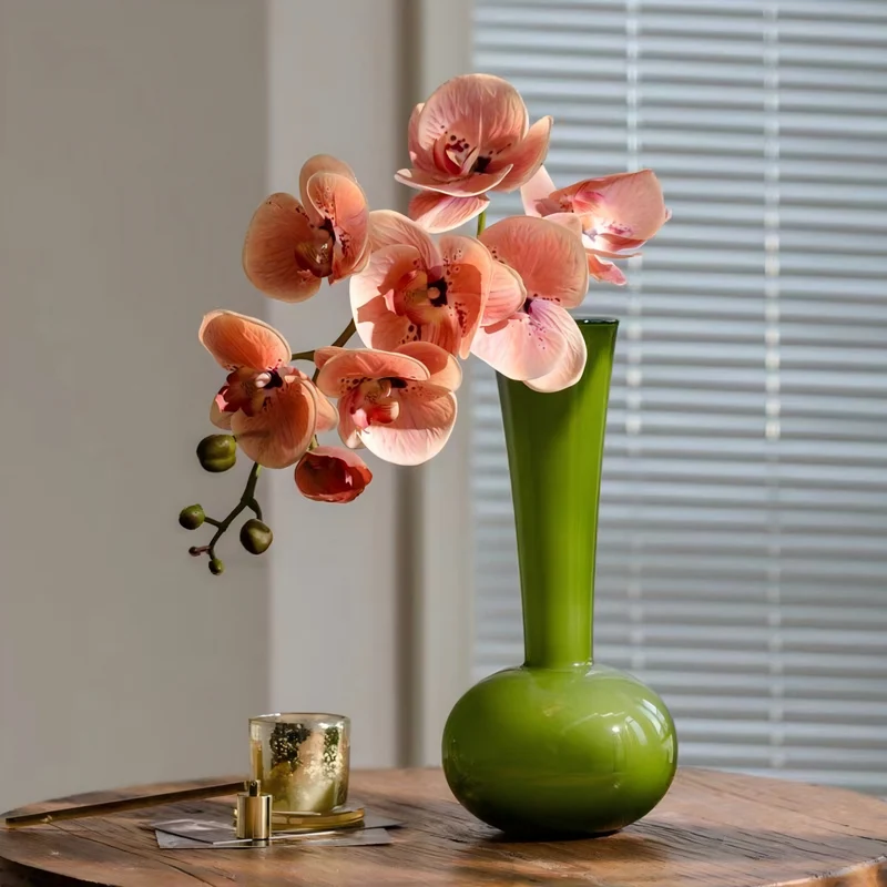 Elegante Designer-Vase Karnz