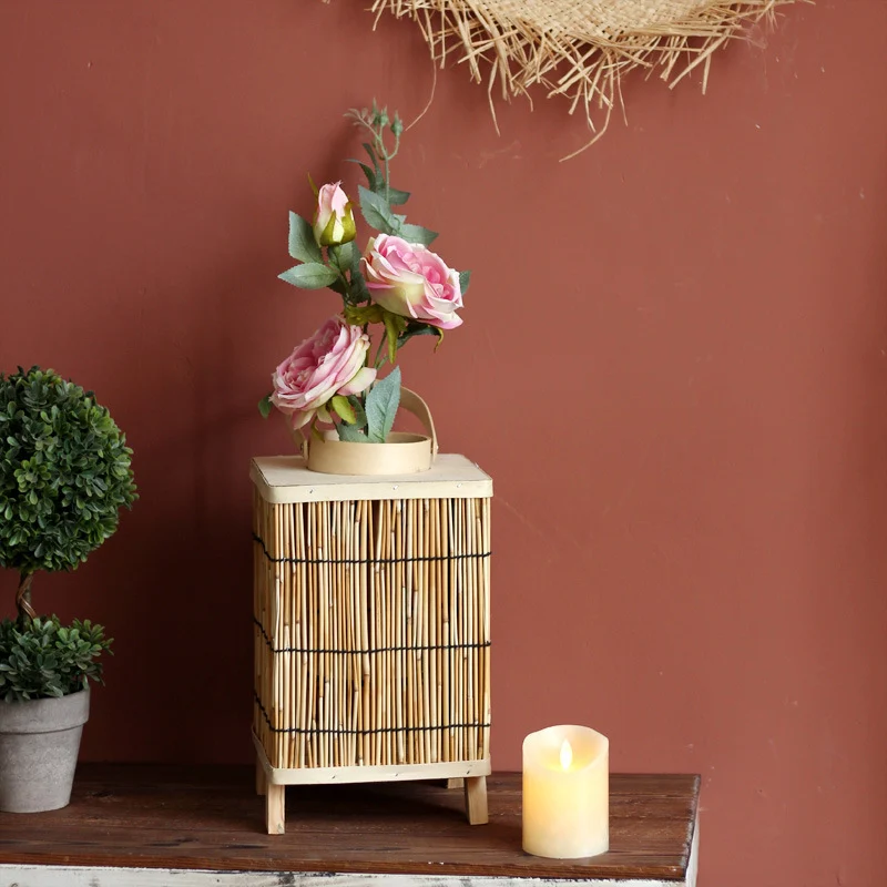 Stilvolle Laterne aus Naturmaterialien Karnz