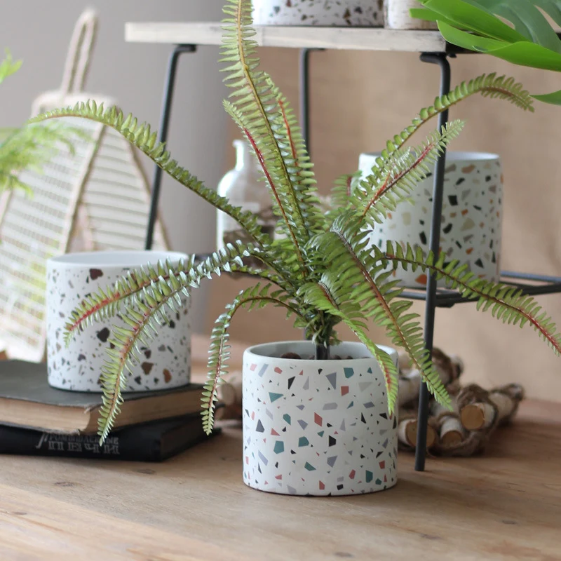 Moderner Blumentopf Karnz