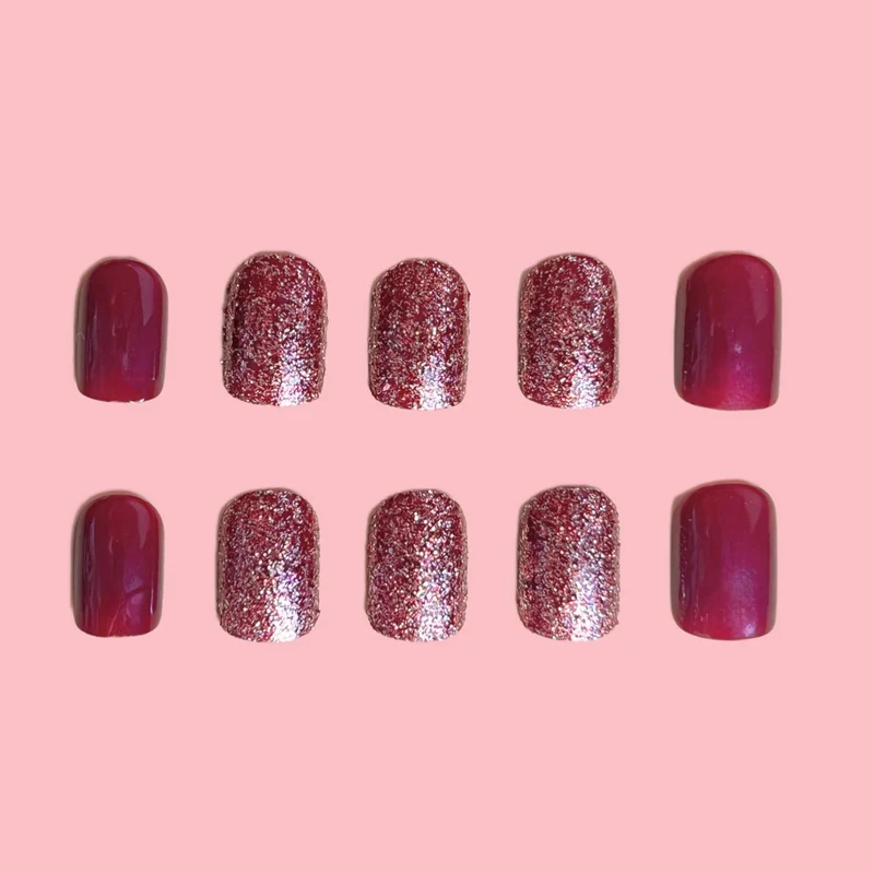 Glänzende Press-On Nagelverlängerungen mit Glitzer Karnz