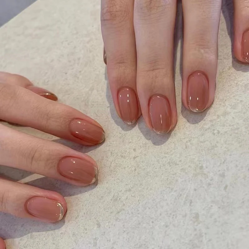 Elegante Ombre Französische Spitze Nagelverlängerungen Karnz