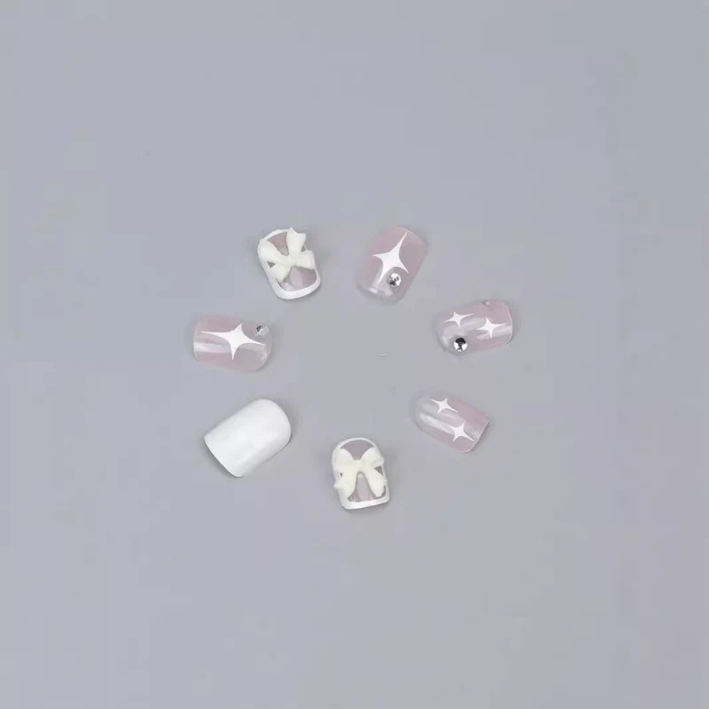 Elegante Nagelkunsterweiterungen Karnz