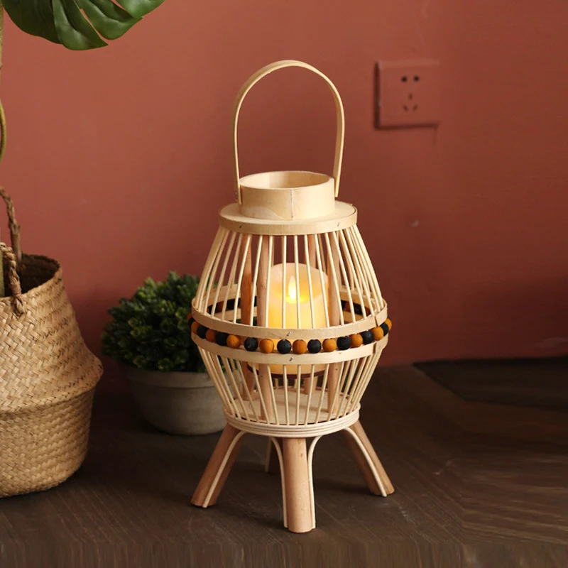 Handgefertigte Laterne im skandinavischen Design Karnz