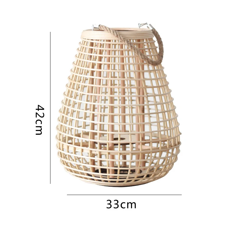 Dekorative Rattan-Laterne Karnz