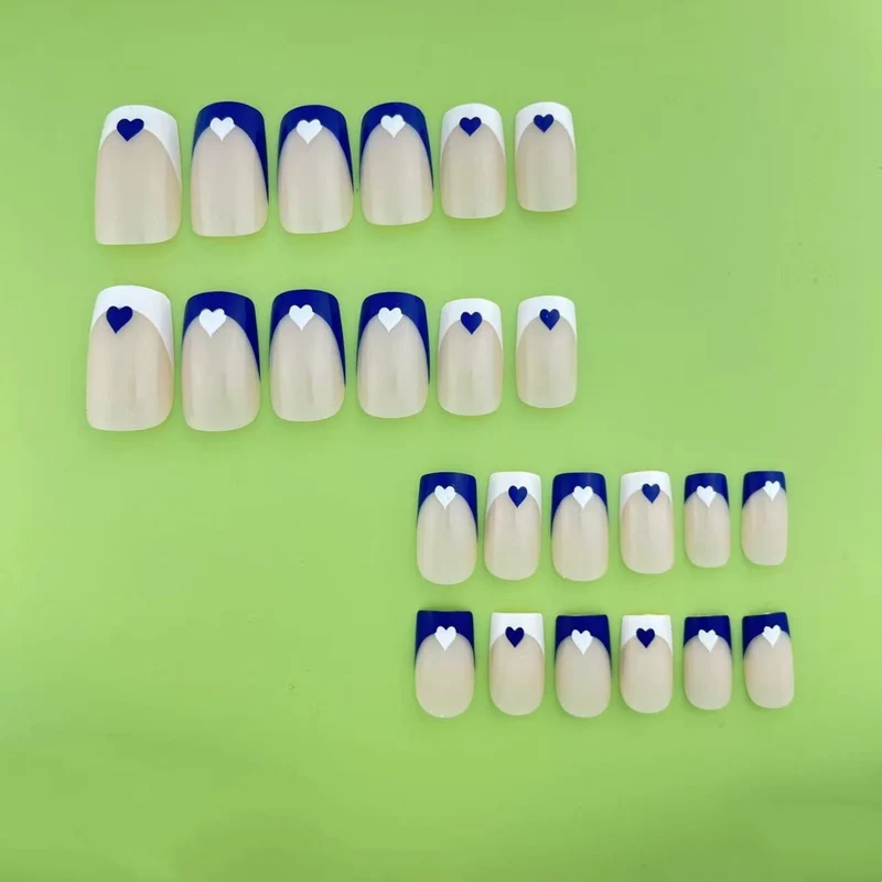 Künstlerische Herzspitze Nagelverlängerungen Karnz