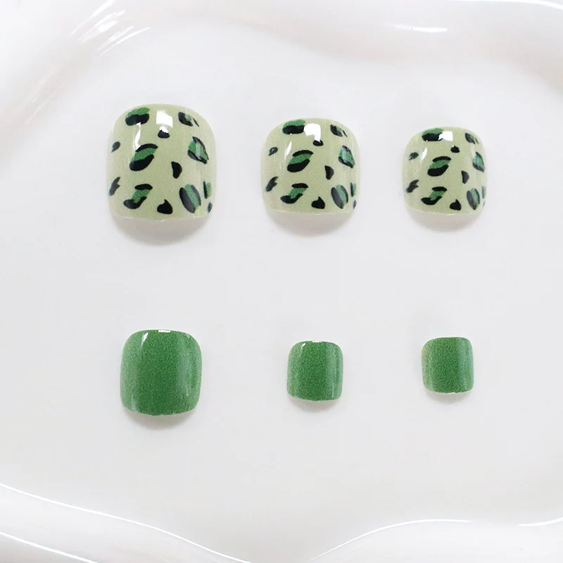 Künstlerischer Tierdruck Nagelkunst Karnz