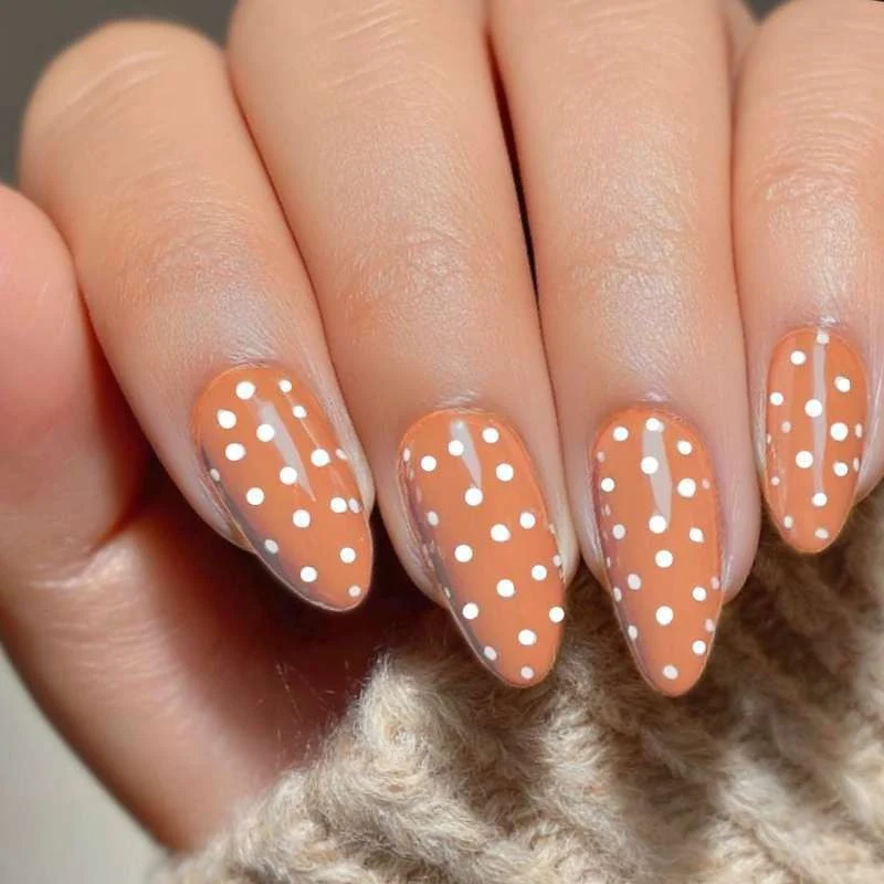 Polka Dot Stiletto Press-On Nägel Karnz
