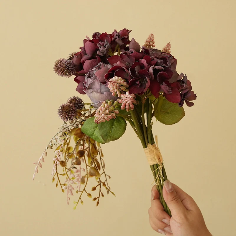 Elegante Kunstblumenstrauß Karnz