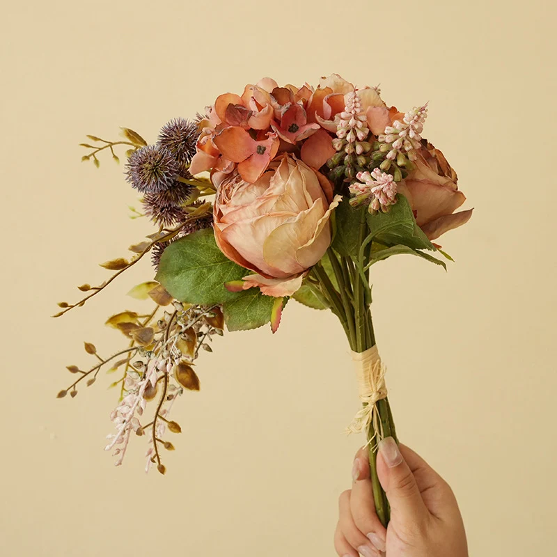 Elegante Kunstblumenstrauß Karnz
