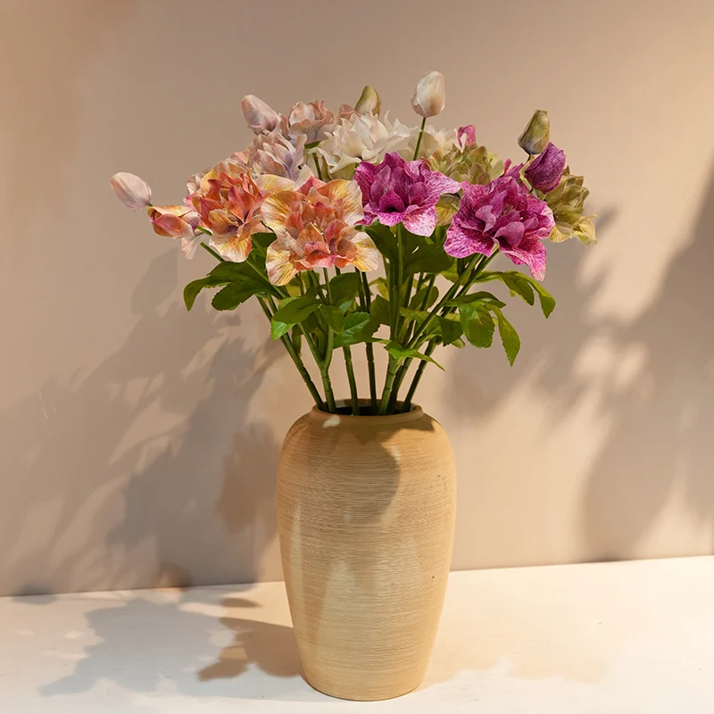 Edle Kunstblume Karnz