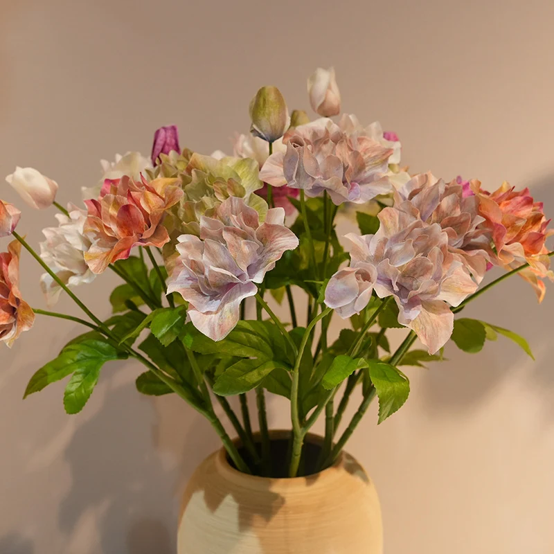 Edle Kunstblume Karnz