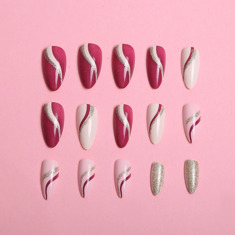 Blumen dekoriertes Press-On Nagelset Karnz