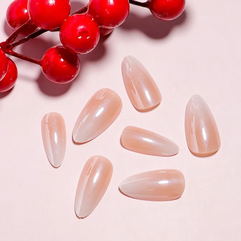 Elegante Stiletto Druck-Nagelverlängerungen Karnz