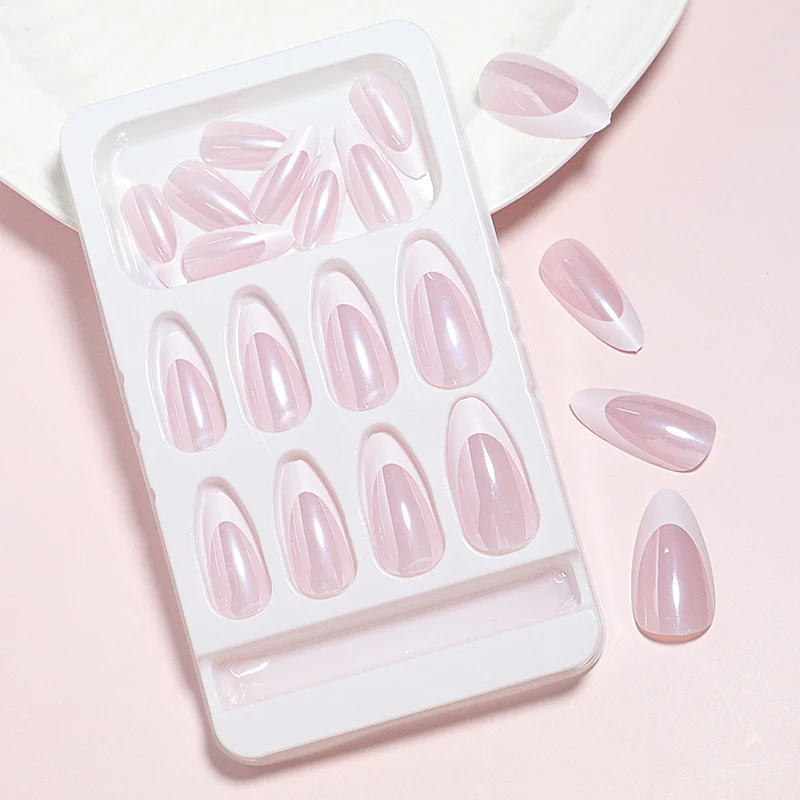 Elegante selbsthaftende Nagelspitzen Karnz