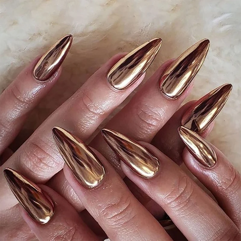 Elegantes Spiegel-Finish Press-On Nail Set Karnz