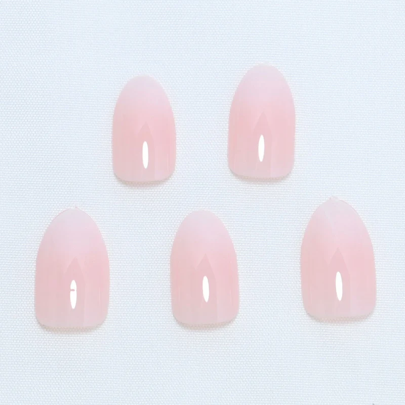Elegante Glänzende Press-On Nagelspitzen Karnz