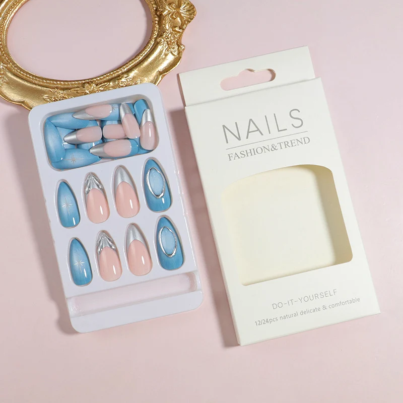 DIY Elegantes Aufklebenägel-Set Karnz