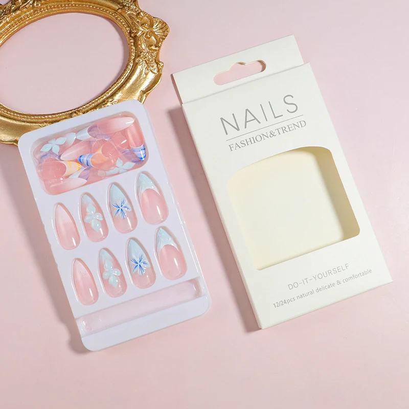 DIY Elegantes Aufklebenägel-Set Karnz